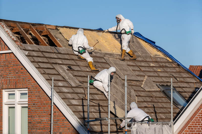 <p>Comment savoir si mon toit a besoin d'être remplacé et quel est le processus de remplacement à Caen ?</p><p>Remplacement de toiture à Caen</p><p>Travaux de toiture à Caen</p>